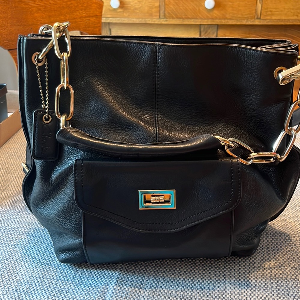 Clarks full leather purse with shoulder strap or crossbody strap